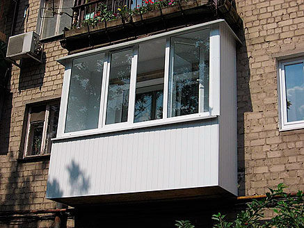 Отделка балконов пластиковыми панелями