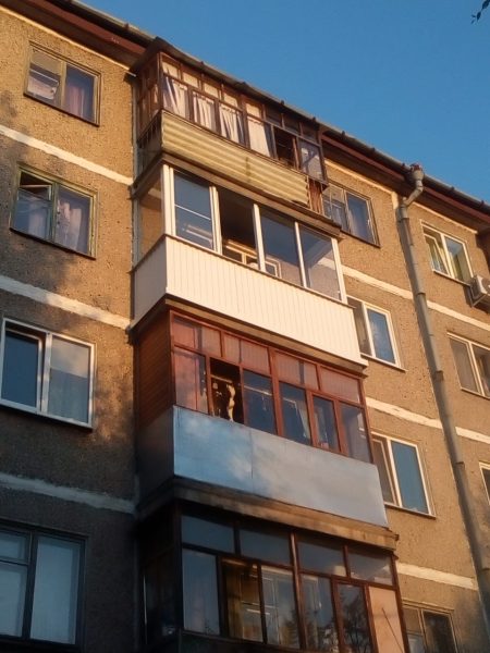 Наружная отделка сайдингом балкона на ул.Гвардейская